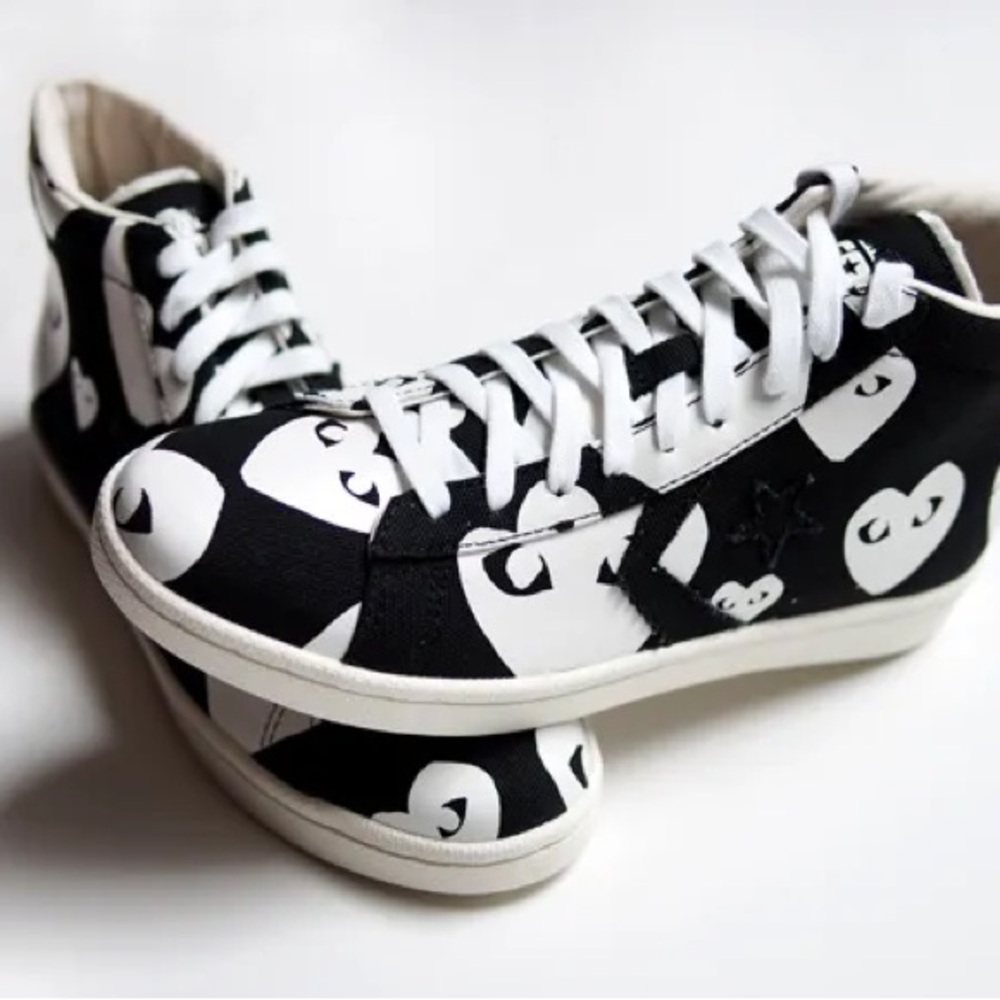 Converse x Comme Des Garcons PLAY Pro Leather Collection Limited Edition